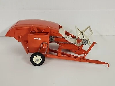 Vintage Tru-Scale Model Combine Allis Chalmers  - Image 1 of 4