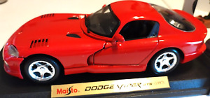 1997 Red Dodge Viper V10  Gts Scale  1:18 Maisto Diecast V10