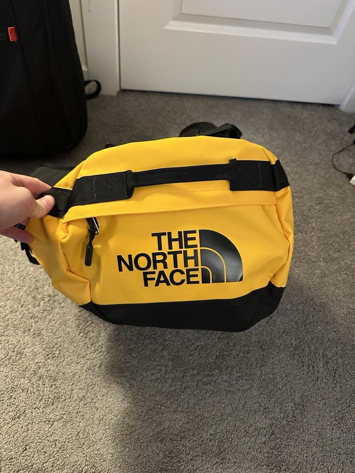 Mochila Bolsa de Lona The North Face Base Camp Amarilla 50L [NUEVA] Foto 1 de 4