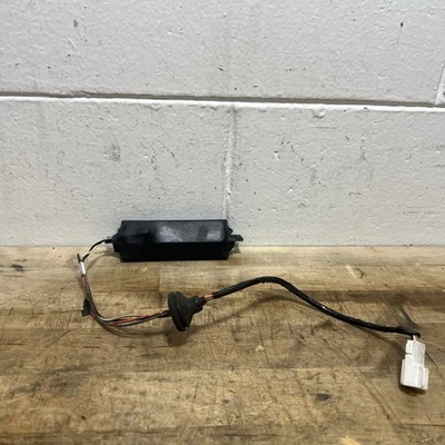 Conjunto de interruptor de puerta levadiza trasera Infiniti QX56 2004-2010 OEM Foto 1 de 4