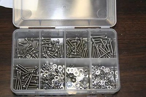 20 PIEZAS 6-32 X 3/16"" A TRAVÉS DE 2"" CABEZA PHIL PAN INOXIDABLE M/S CON TUERCAS HEXAGONALES - Imagen 1 de 1