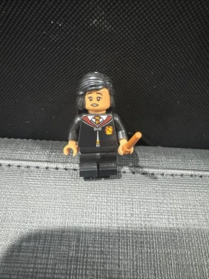 Lego Harry Potter Minifigure 76396 , Parvati - Image 1 of 2