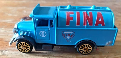 Corgi Morris Truck Fina Vintage Diecast Truck - Image 1 of 4