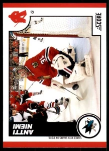 2010-11 Score Antti Niemi #410 - Picture 1 of 2