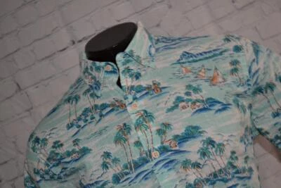42886-a IZOD Saltwater Hawaiian Shirt Blue Tropical Cotton Size Large Adult Mens - Image 1 of 4