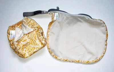 Lote de pañales elementales orgánicos todo en uno + bolsa de pañales BumGenius Chelsea Perry Foto 1 de 4