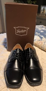 Florsheim Jungen Reveal Cap Toe Jr. Leder Oxford Schuhe, schwarz, Größe 3,0M - NEU - Bild 1 von 5