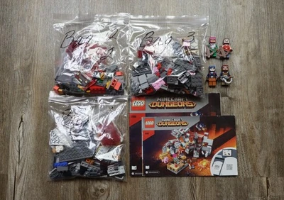 LEGO® Minecraft Dungeons 21163 The Redstone Battle 100% completo con instrucciones Foto 1 de 4