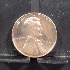 CIRCULATED F/VF IN GRADE 1946P LINCOLN WHEAT PENNY COIN (111917) - Picture 1 of 3