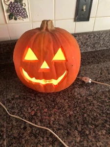 Vintage 1993 Trendmasters Halloween Jack-O-Lantern orange Schaumstoffform leuchtender Kürbis - Bild 1 von 6