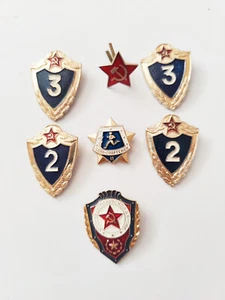 Vintage USSR Soviet Union Soviet Red Army Military Metal Pin Badge Set 7 #1 - Picture 1 of 4