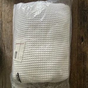 Cortina de ducha Pottery Barn tejido gofre 72" - blanca nueva con etiquetas $79 - Imagen 1 de 4