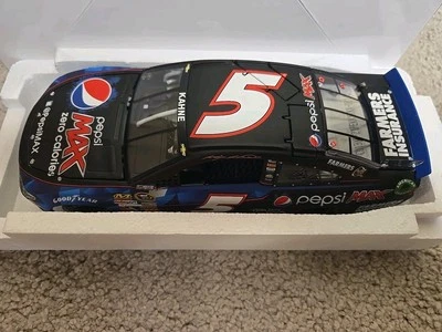 2013 Kasey Kahne 5 Pepsi Max 1/24 Lionel Nascar Diecast 1/700 Foto 1 de 4