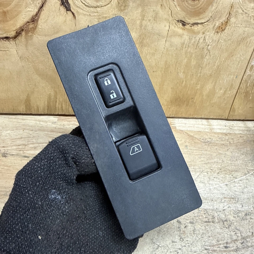 04-09 Nissan Armada Titan Passenger Right Side Power Window Switch Infiniti QX56 - Image 1 of 4