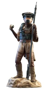 Star Wars Premier Collection ROTJ Princess Leia as Boushh Statue Diamond Select - Picture 1 of 3