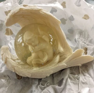 Angel wings with cherub and sparkling glitter ball, so pretty! Brand new. - Picture 1 of 1