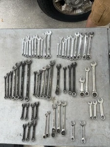 HUSKY TOOLS 57 PZ Lotto Chiavi Combinate Metriche e SAE Cricchetto Stubby - Foto 1 di 15
