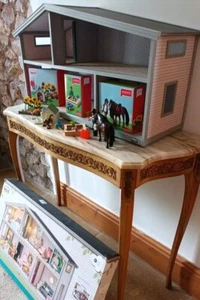 Lundby Life Dolls House & 3 Boxed Accessories 1:16 Horse & Girl, Garden, Kennel - Picture 1 of 23