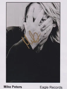 Foto firmada a mano de Mike Peters The Alarm de 8" x 10" en 2019 + garantía de certificado de autenticidad - Imagen 1 de 3