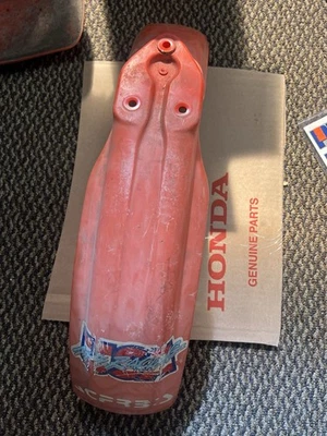 Guardabarros delantero vintage Honda 1984-88’ CR80 CR60 OEM CR80R plástico rojo Foto 1 de 4