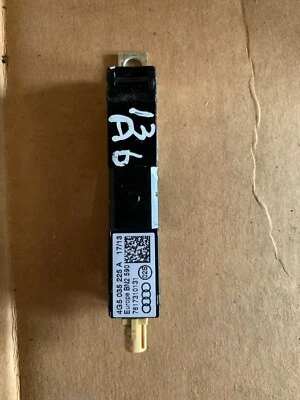 AUDI A6 PREMIUM PLUS 2013 2,0 L módulo amplificador antena inferior trasera izquierda EM Foto 1 de 4