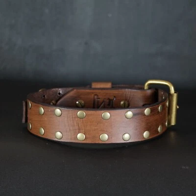 Широкий кожаный ошейник для собаки. 1,5 дюйма. С заклепками. Антикварный коричневый - Изображение 1 из 4