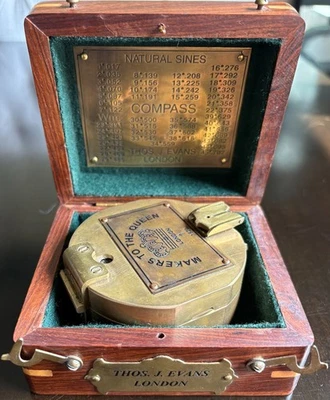 Brújula de Londres 1920 con brújula Brunton hecha a mano de madera para la reina Foto 1 de 3
