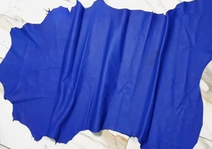 LEDER TIP 39992-C, Lederreste, 1 Lederhaut 0,5mm, royalblau nappa - Picture 1 of 2