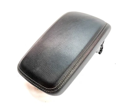 14-19 MERCEDES B250e CLA45 CLA250 C117 FRONT CENTER CONSOLE ARM REST LID (Black) - Image 1 of 4