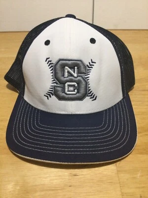 Gorra Pacific Headwear Modelo Pro Flexfit 404M NC STATE COSTURAS DE BÉISBOL NCAA Foto 1 de 4