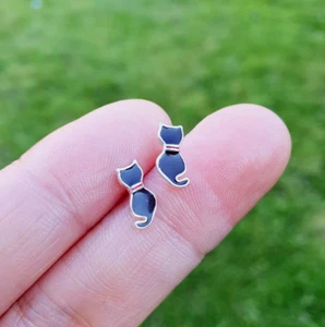 925 Sterling Silver Black Resin Cute Cat Kitty Stud Earrings Women Girl Gifts UK - Picture 1 of 3