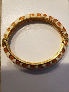 KENNETH J LANE GOLD ENAMEL GIRAFFE BANGLE BRACELET - SIGNED ESTATE PIECE - Picture 1 of 4