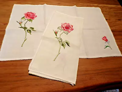 Linge ancien 2 Sets ou Serviettes   brodé de fleurs lin brodé de rose ( ref 36 ) - Photo 1/4