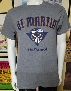 T-shirt University of Tennessee UT Martin Skyhawks media bella UTM - Foto 1 di 3