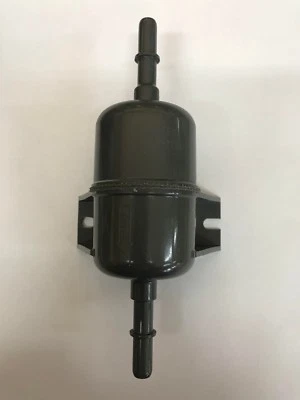 JOHN DEERE FUEL FILTER (AM117584) - Image 1 of 3