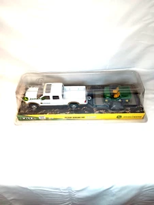 JOHN DEERE White Pickup Hauling Set 2007 in Original Package - Picture 1 of 5