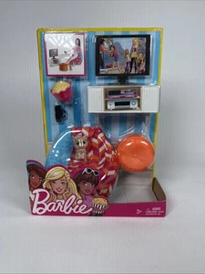 Barbie Cuentacuentos Cena y Película Divertido Set de TV Accesorios - NUEVO en Caja Dañada - Imagen 1 de 1