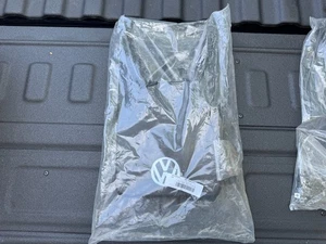 NOS Mud Flap Set Rear Black Left & Right Side Fits Volkswagen Vanagon 1980-1992 - Picture 1 of 4
