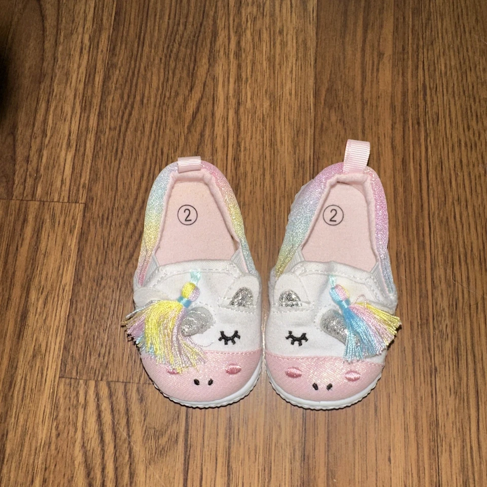 Sapatos de bebê menina tamanho 2 unicórnios super fofos - Imagem 1 de 4