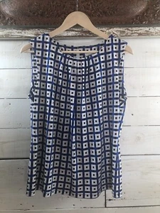 Calvin Klein Women’s Top Sz L Blue White Geometric Pleated Sleeveless Blouse - Picture 1 of 6