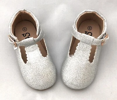 Zapatos de bebé Starbie Baby Mary Janes plateados brillantes zapatos para niños pequeños Foto 1 de 4