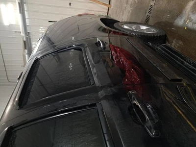 Conjunto de puerta trasera izquierda usado lado trasero se adapta a: 2013 Gmc Yukon XL 1500 trasero izquierdo gr Foto 1 de 4