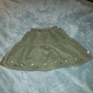 Minifalda vintage años 90 Mc Kids niñas talla 7 verde oliva pana floral - Imagen 1 de 7