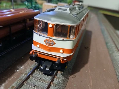 Hag 210 Re 4/4 SwissExpress SBB digital WS/AC H0 + 2 Personenwagen - Bild 1 von 4