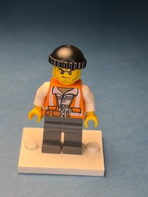 LEGO City Minifig cty0779 - City Bandit/Crook - Light Scratches/No Cracks