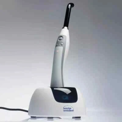 Nueva luz de curado inalámbrica Bluephase N G4 de Ivoclar Vivadent Foto 1 de 4