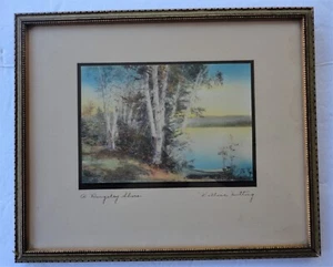 Fotografía en color firmada por Wallace Nutting enmarcada de colección A Rangeley Shore Lake Boat - Imagen 1 de 9
