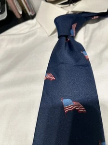 Vintage Tie USA Bicentennial 4"w American Flags Design - Picture 1 of 7