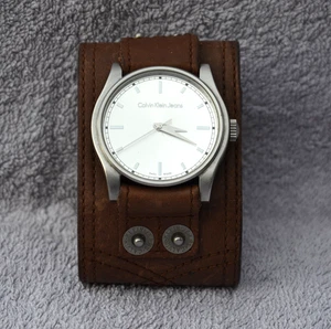 Vintage Calvin Klein Jeans Herrenuhr, breites Lederarmband, Batterie neu - Bild 1 von 5