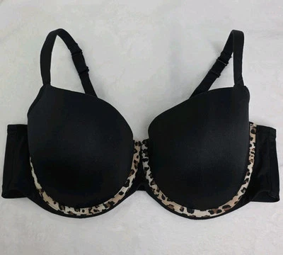 Sujetador con aros acolchado Cacique 44D Smooth Boost Plunge en negro con ribete de leopardo  Foto 1 de 4